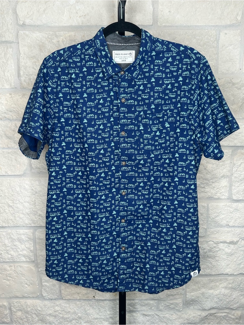 Free Planet Navy Short-Sleeve Button-Up Nautical Surfer Graphic Print Large